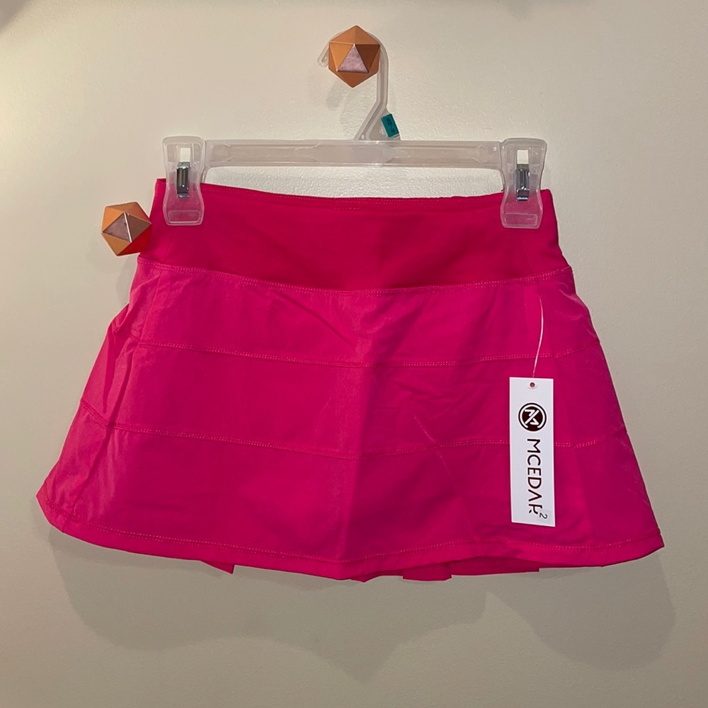 OPEN TO OFFERS Bright pink tennis skort